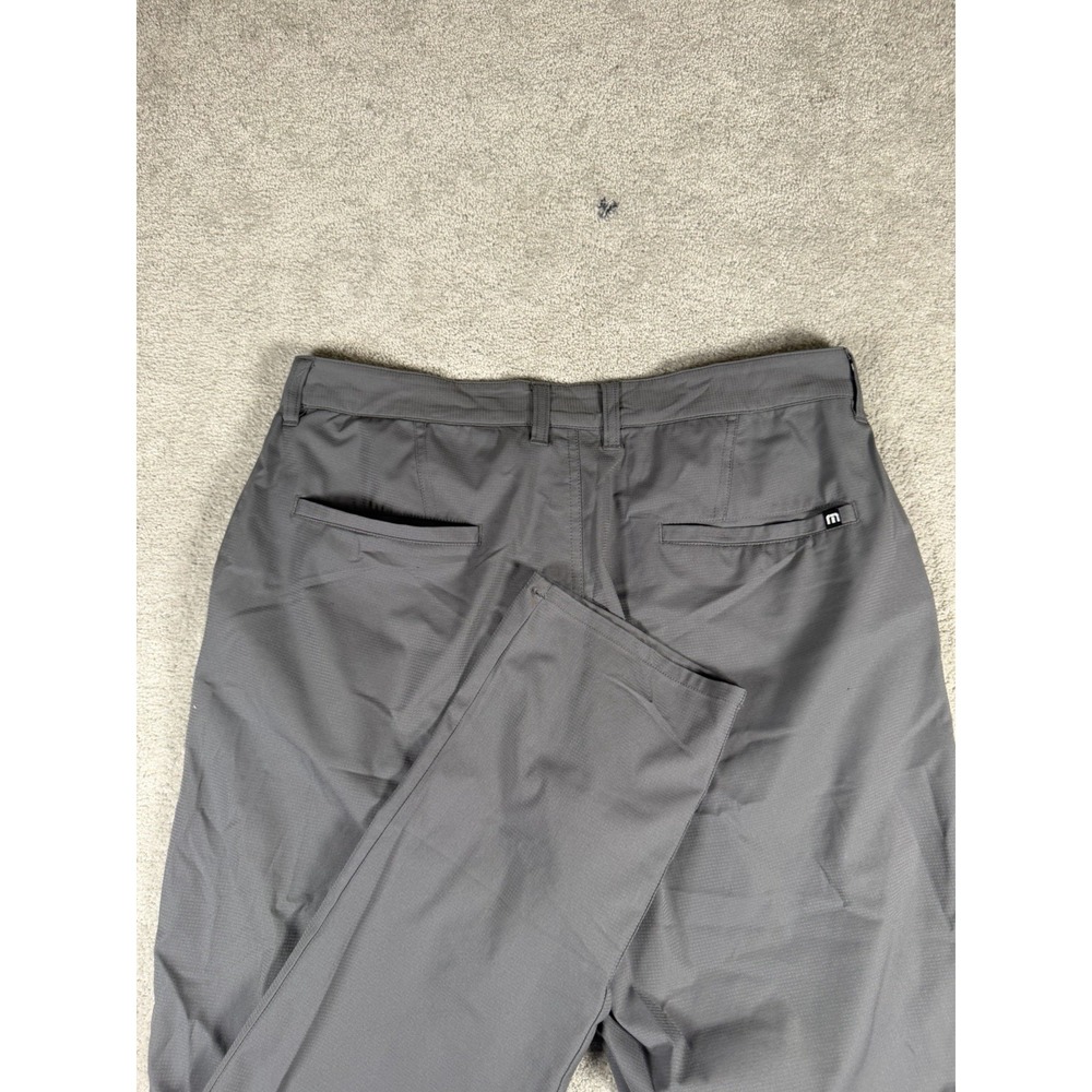 Travis Mathew Performance Stretch Golf Pants  Size 33 Mens Fits 33x31 Gray
